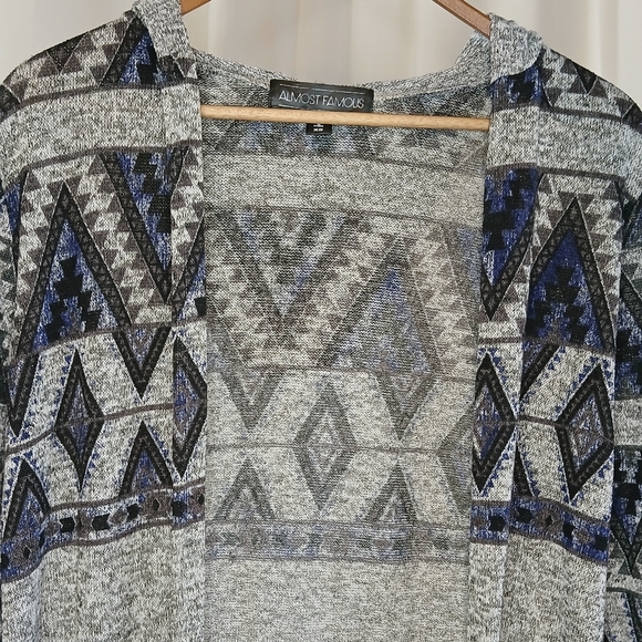 Women's cardigan - Picture 2 of 3